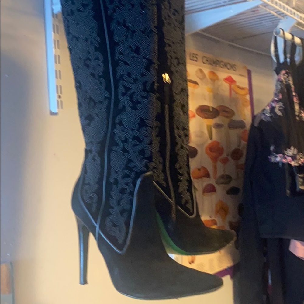 Donald J Pliner black beaded boots